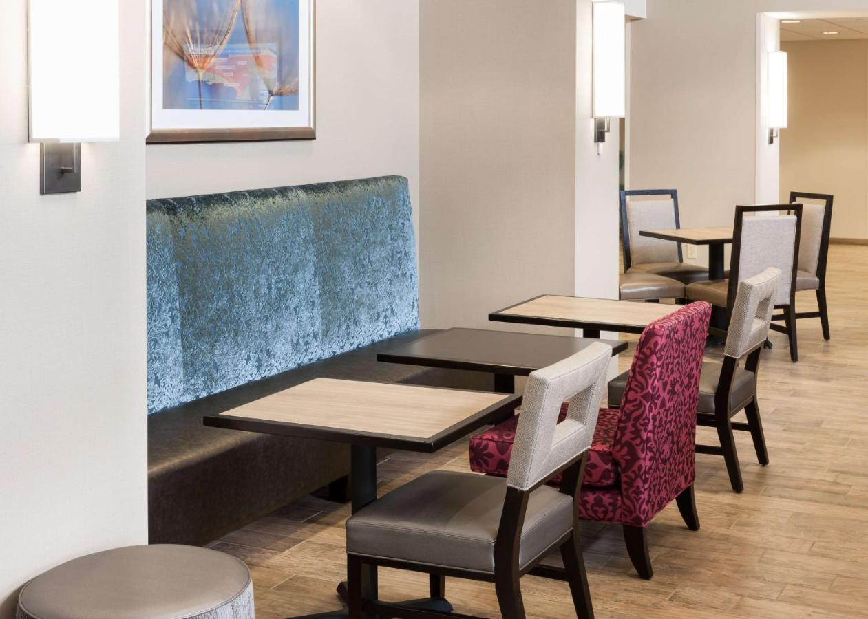 Hampton Inn & Suites Davenport Exteriör bild